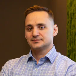 " — krdestate — Telemetr - krdestate</title>

    <script src="https://browser.sentry-cdn.com/10.19.0/bundle.tracing.min.js" integrity="sha384-zbuHaHXLSVPvJOVRd6SITV/fj+tY6EnwhO5Jcomq/NlaQi9Igr5d/RZd9PCPm3yV" crossorigin="anonymous"></script>
    <script>
        Sentry.init({
            dsn: 'https://cf4d2131fe97576bf3a02da97da58f08@sentry.ch20a.tmtr.io/4',
            environment: 'prod',
            tracesSampleRate: 0.1,
            sendDefaultPii: 1,
            integrations: [Sentry.browserTracingIntegration()]
        });
            </script>


    <script>
        var _userUsesNewDesign =  false ;
        window.user = {
            'isAuthorized': false,
            'isStaff': false,
            'data': {
                'registered_at': null            },
            'tariff': [],
            'surveys': {
                'role': {
                    'is_completed': false,
                    'completed_at': null,
                }
            }
        };
    </script>

    <link href="/templates/assets/vendors/general/bootstrap-select/dist/css/bootstrap-select.css" as="style"
          rel="stylesheet preload prefetch"/>
    <link href="/templates/assets/vendors/general/bootstrap-switch/dist/css/bootstrap3/bootstrap-switch.css" as="style"
          rel="stylesheet preload prefetch"/>
    <link href="/templates/assets/vendors/general/select2/dist/css/select2.css" as="style"
          rel="stylesheet preload prefetch"/>
    <link href="/templates/assets/vendors/general/socicon/css/socicon.css" as="style"
          rel="stylesheet preload prefetch"/>
    <link href="/templates/assets/vendors/custom/vendors/line-awesome/css/line-awesome.css" as="style"
          rel="stylesheet preload prefetch"/>
    <link href="/templates/assets/vendors/custom/vendors/flaticon/flaticon.css" as="style"
          rel="stylesheet preload prefetch"/>
    <link href="/templates/assets/vendors/custom/vendors/flaticon2/flaticon.css" as="style"
          rel="stylesheet preload prefetch"/>
    <link href="/templates/assets/vendors/general/@fortawesome/fontawesome-free/css/all.min.css" as="style"
          rel="stylesheet preload prefetch"/>

    <link href="/templates/assets/css/demo1/style.bundle.css?v=2" as="style" rel="stylesheet preload prefetch"/>

    <link href="/public/build/css/legacy.BHZxU553.min.css" as="style" rel="stylesheet preload prefetch"/>

    <script src="/templates/assets/lib/js/jquery-3.4.1.min.js"></script>
    <script src="/templates/assets/lib/js/popper.min.js"></script>
    <script src="/templates/assets/lib/js/bootstrap.min.js"></script>
    <script src="/templates/assets/lib/js/js.cookie.js"></script>
    <script src="/templates/assets/lib/js/perfect-scrollbar.js"></script>

    <script src="/templates/assets/lib/js/typeahead.bundle.min.js" rel="preload" as="script"></script>
    <script src="/templates/assets/lib/js/handlebars.min.js" rel="preload" as="script"></script>

    <!--end:: Global Mandatory Vendors -->
    <script src="/templates/amcharts4.10.7/core.js"></script>
    <script src="/templates/amcharts4.10.7/charts.js"></script>
    <script src="/templates/amcharts4.10.7/lang/ru_RU.js"></script>
    <script src="/templates/amcharts4.10.7/plugins/bullets.js"></script>

    
    <style type="text/css">
        .kt-notification__item.bg-dark::after {
            display: none;
        }

        .form-control-highlighted-danger {
            border-color: #dc3545 !important;
            padding-right: 1rem;
            background-repeat: no-repeat;
            background-position: center right calc(0.375em + 0.325rem);
            background-size: calc(0.75em + 0.65rem) calc(0.75em + 0.65rem);
        }

        @media (max-width: 1024px) {
            #btn_auth, #btn_reg {
                padding-top: 6px !important;
            }
        }
    </style>

        
    <link href="/public/build/css/darkmode_legacy.DdX4y0dT.min.css"
          rel="stylesheet"
          data-dark-theme
          disabled    />
    <link href="/public/build/css/darkmode.C2eGp1Zk.min.css"
          rel="stylesheet"
          data-dark-theme
          disabled    />

    <script>
        document.addEventListener('DOMContentLoaded', () => {
            $(document).on('click', '#button-copy-promo-code', function () {
                var $temp = $("<input>");
                $("body").append($temp);
                $temp.val($('#promo-code-ya-business').text()).select();
                document.execCommand("copy");
                $temp.remove();
                $(this).text('Тест скопирован!');
            });
        });
    </script>

    <script type="module" src="/public/build/js/main.CgHESje2.min.js" defer></script>

    <meta name="viewport" content="width=device-width, initial-scale=1, maximum-scale=1">
    </head>


<div class="auth-block">
    
            <div id="modal_start_auth_tg" class="modal fade auth-modal" tabindex=