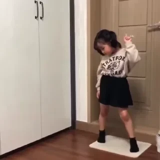 Dance 1 👉 @ok_sticker_bot — 22