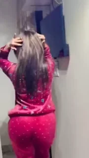 Dance 5 👉 @ok_sticker_bot — 27