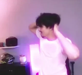 Dance 5 👉 @ok_sticker_bot — 4