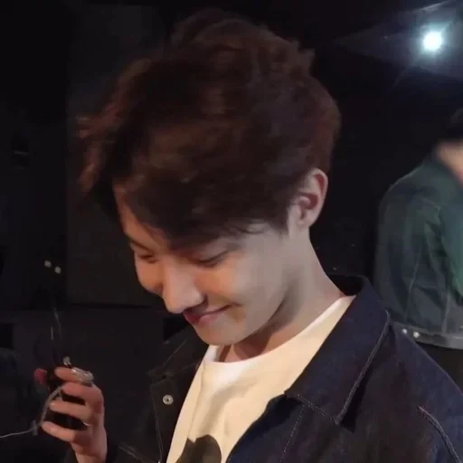 HyBe;P — 32